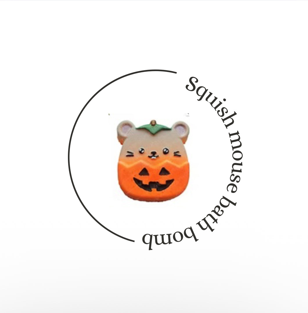 Squish mouse bath bomb ๐